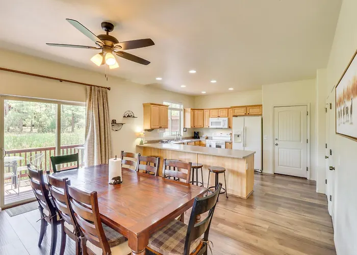 Pond Access & Private Dock: Lakeside Holiday home Pinetop-Lakeside